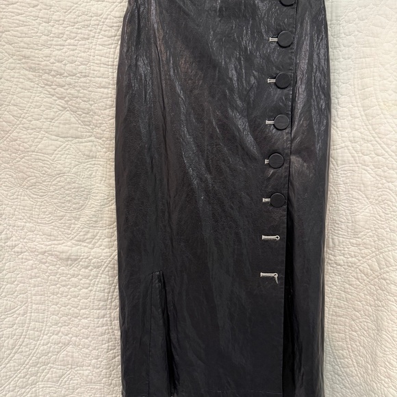 Regina Pyo Midi skiEt